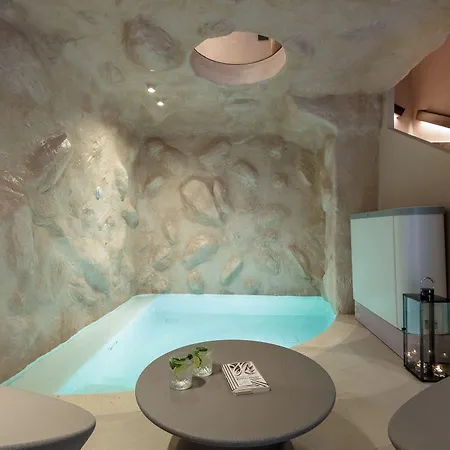 The48suites Guest house 4*