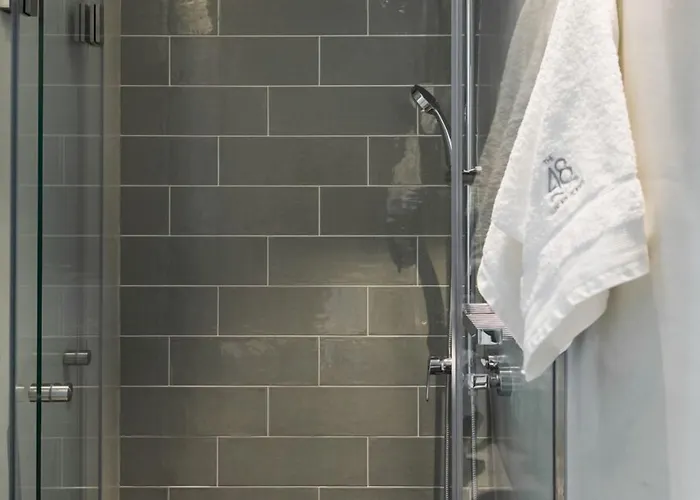 ゲストハウス The48suites